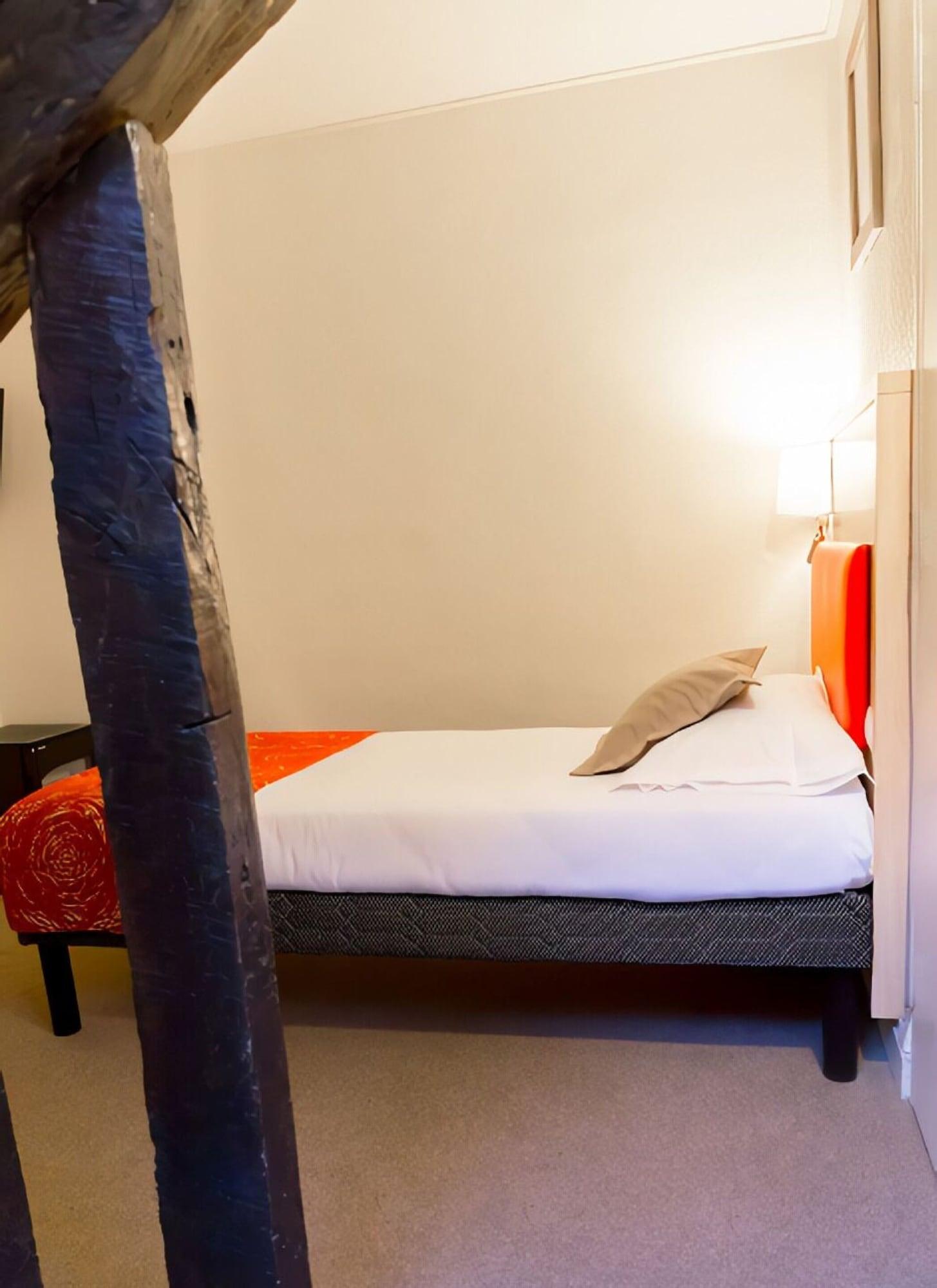 Hotel D'win 2*